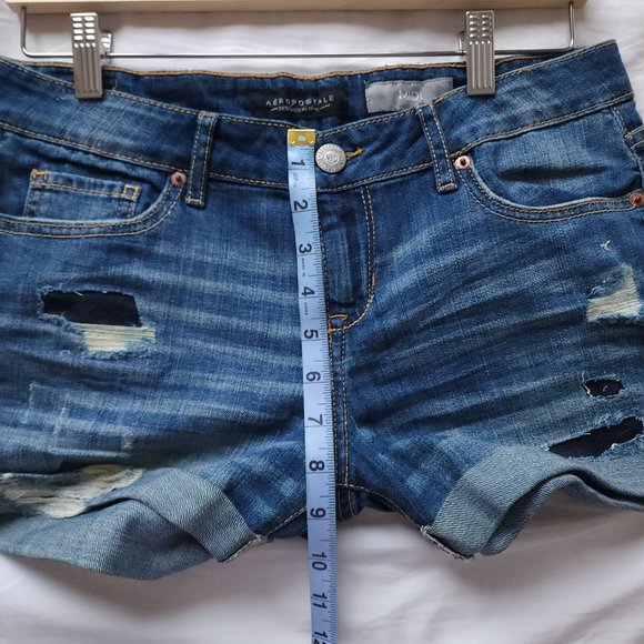 Aeropostale MIDI Distressed Jean Shorts NWOT - Picture 4 of 7